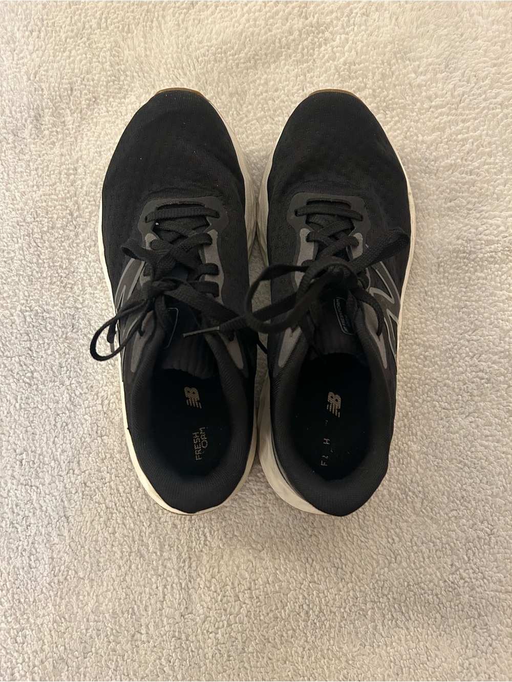 New Balance Fresh Form Black tennis shoes - Picture 2 of 5